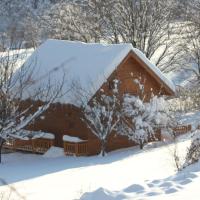 Gîte Gîte Le Chalet du Berger, en pleine nature au milieu des montagnes.